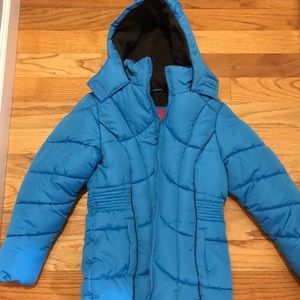 Girls’ cozy winter jacket